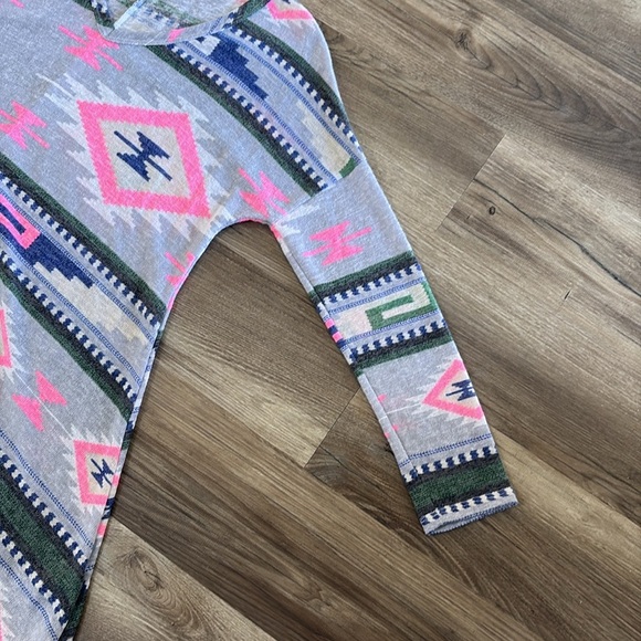 Women's Southwestern Aztec Geometric Pink Gray Tunic Top‎ Size  M Medium Western - Picture 5 of 8